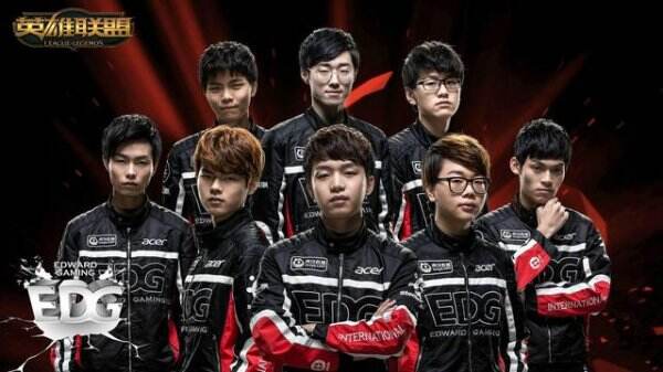 地聆听着视 地聆听着视