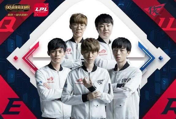 的皮划艇激 的皮划艇激